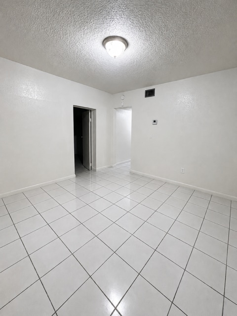 Building Photo - 2573 SW 21st Ave Unit 2573 Rear