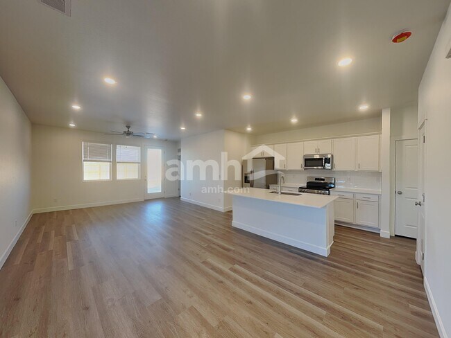 Photo - 13897 E 101st Ave