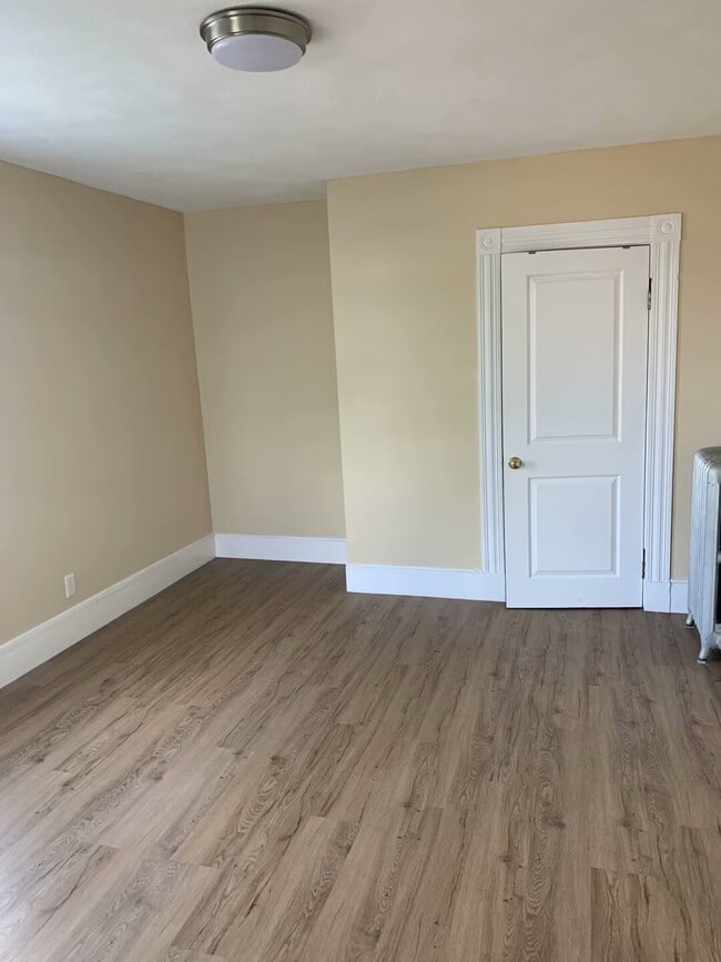 Photo - 51 Beacon St Unit 2