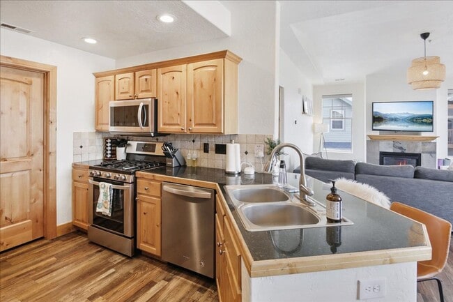 Photo - 1734 W Redstone Ave Unit E