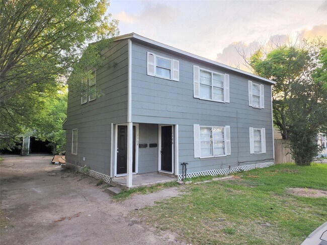 Photo - 1106 2nd Ave N