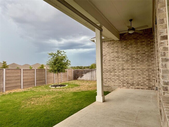 509 Three Feathers Ct