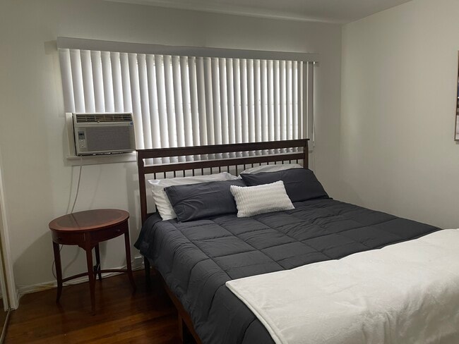 Photo - 8563 Colgate Ave Unit 5