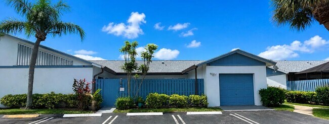 Photo - 1204 Timberlane Cir