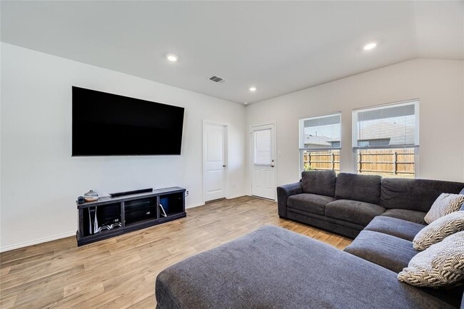 Photo - 17409 Ginning Ct