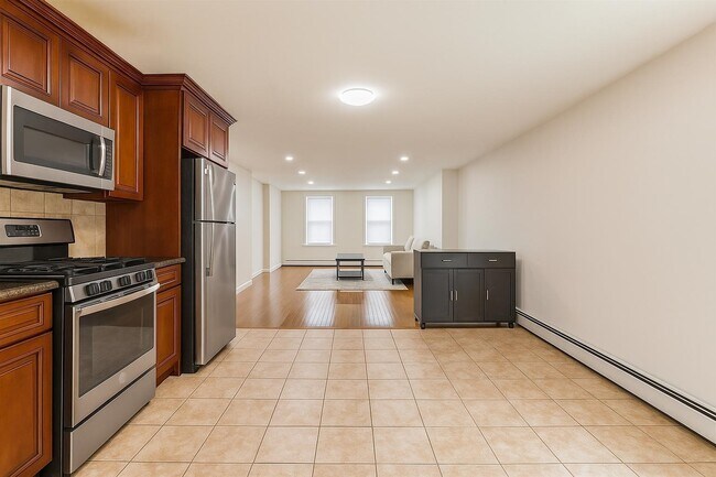 Photo - 23 Vroom St Unit 1