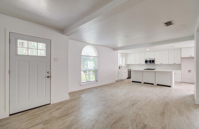 Photo - 494 Brandon Rd