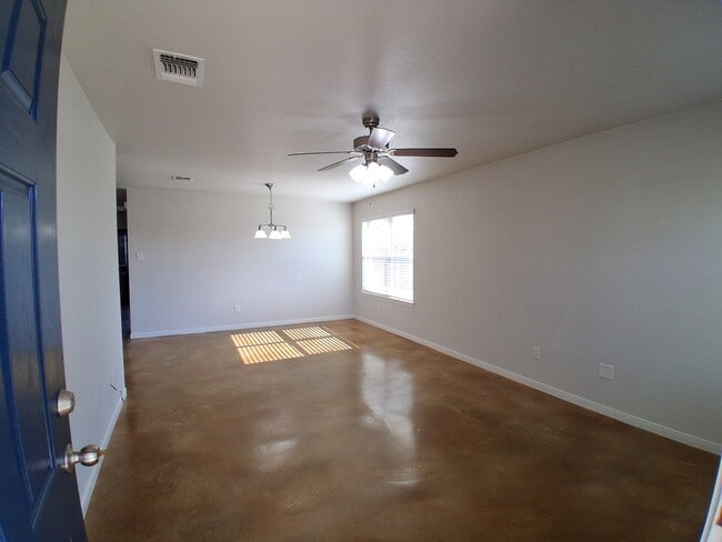 1811 Indian Trail