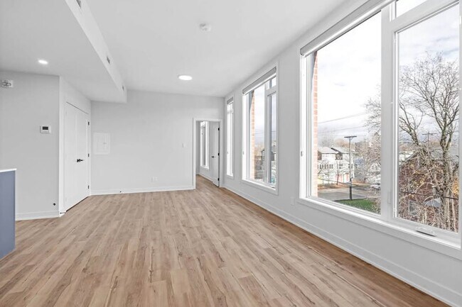 Photo - 841 Grenon Ave Unit 206