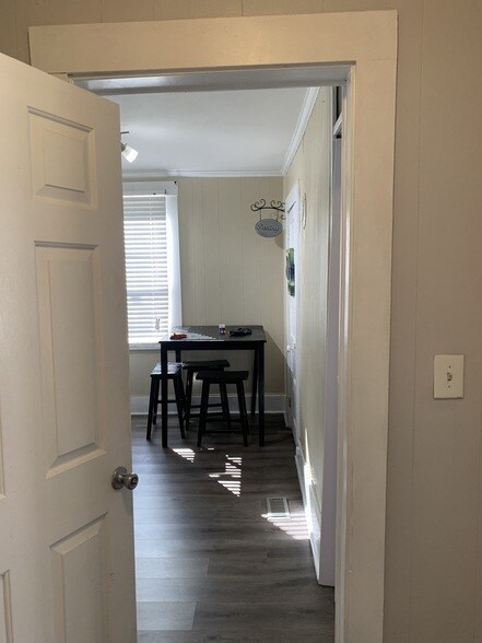 Photo - 2717 Delaware Ave