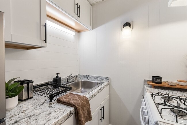 928 Dorchester Ave Unit 2