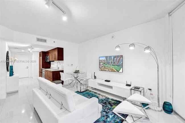 Building Photo - 475 Brickell Ave Unit 2708