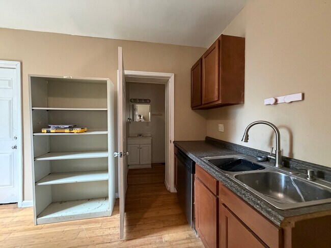 Photo - 815 Wilson Ave