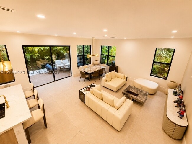 Photo - 3300 SW 15th Ave