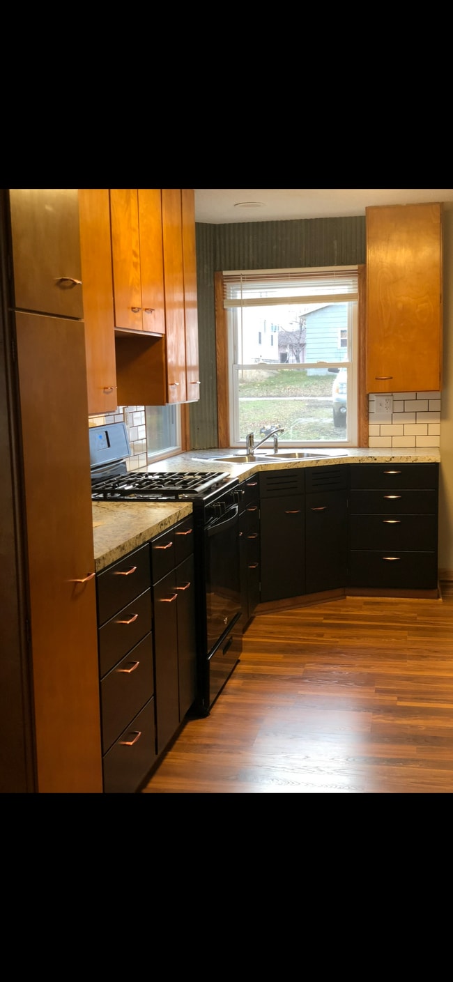 Kitchen - 303 Eugene St