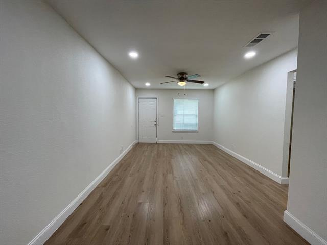 Photo - 208 Hosack St