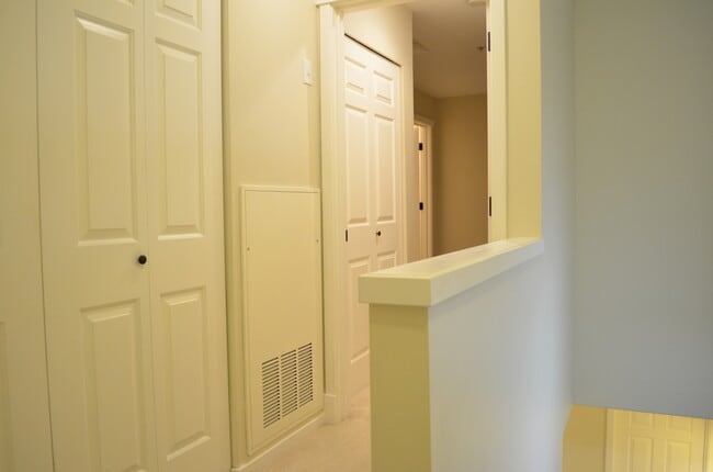 Photo - Klahanie 2 bedroom condo is available to m...