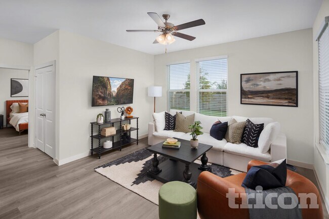 Photo - 8005 Calhoun Vly Dr