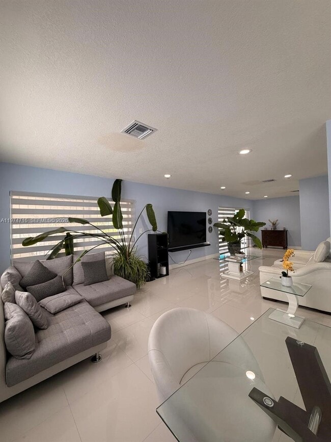 Photo - 1461 NW 137th St