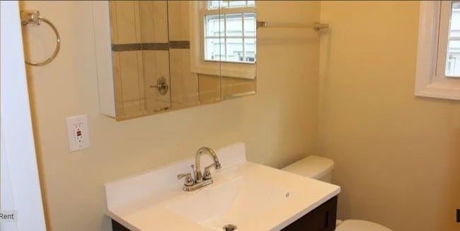 Photo - 252 Franklin St Unit 2