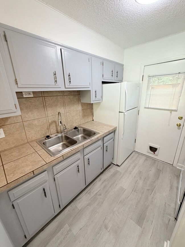 Photo - Great Arden Location - 2 Bed, 1.5 Bath Condo - Available Now!