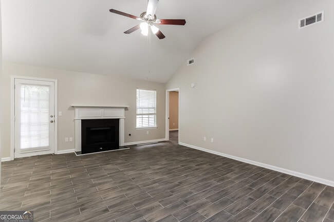 Photo - 4630 Thermal Ct