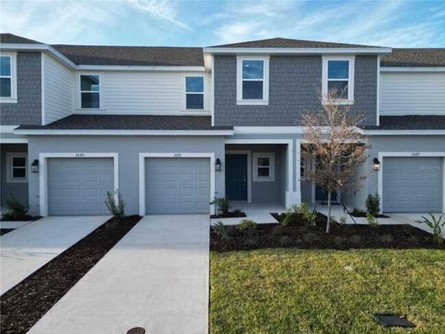 Building Photo - Modern 3 Bed / 2.5 Bath Townhome – Move-In Ready