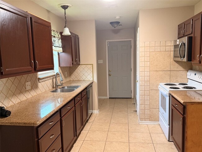 Photo - 5334 Tallowpine Terrace