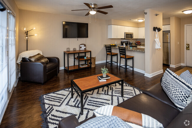 Interior Photo - Student Quarters Johnson City | Student Ho... Rental