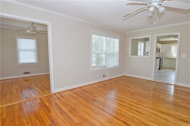 Photo - 1910 La Dawn Ln NW