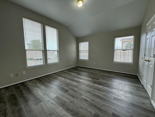 Photo - 13196 Miller Ln