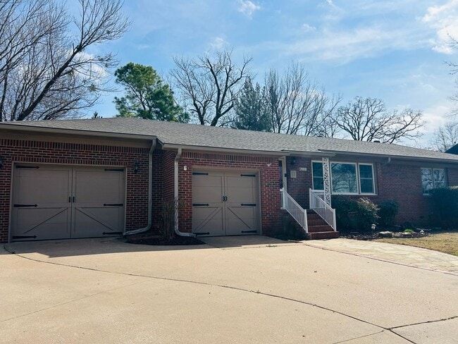 Photo - Absolutely gorgeous, remodeled home in beautiful location in Midtown Tulsa