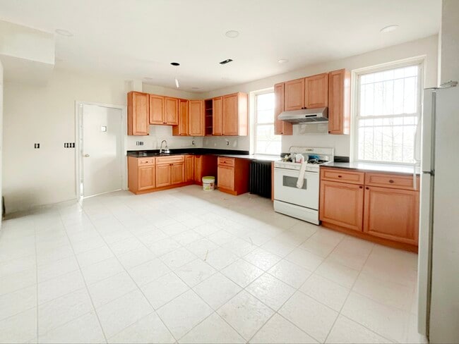 Photo - 16 Copenger St Unit 12