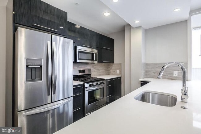 Photo - 820-24 N 3rd St Unidad 204