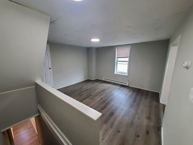 Photo - 550 S Benner Ave Unit 2