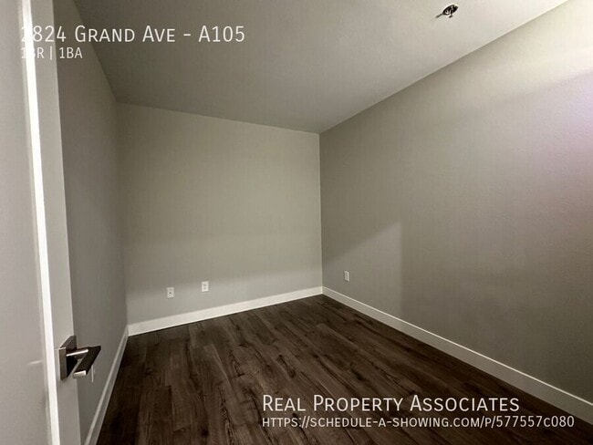 Photo - 2824 Grand Ave
