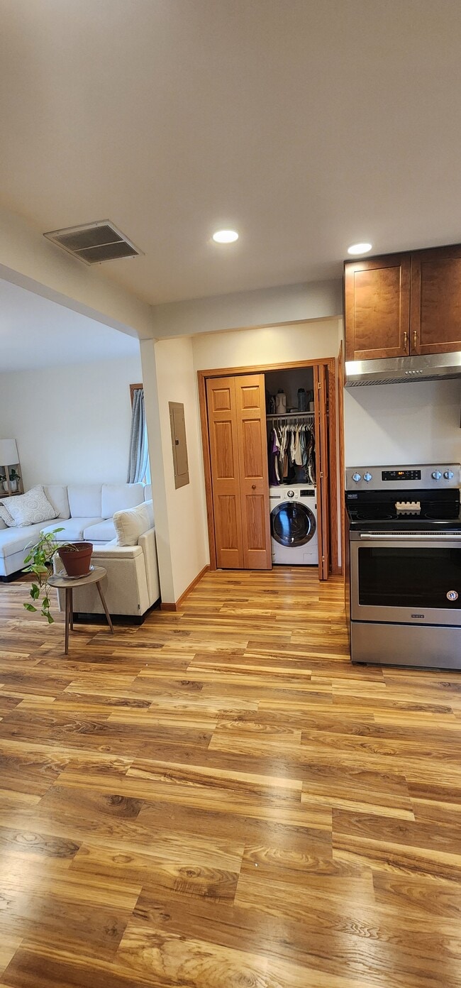 Photo - 715 W Wabasha St Unit 715 1/2 W Wabasha St