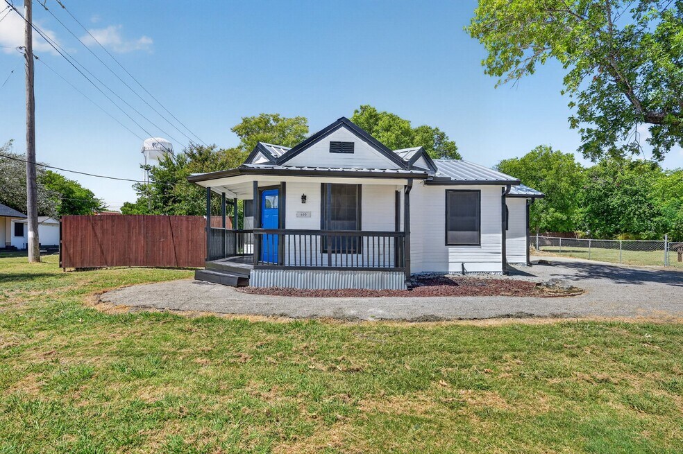 600 Jefferson Ave