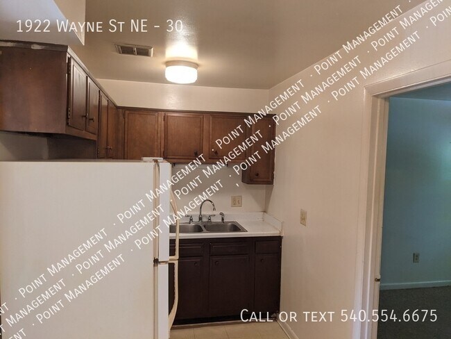 Photo - TOP FLOOR Updated 2 Bed 1 Bath Unit 30