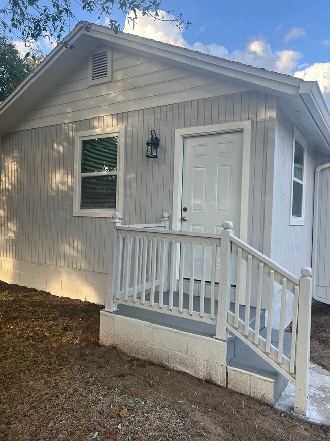 Photo - 340 S Osceola St