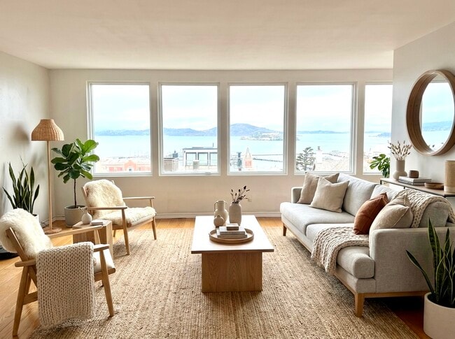 Living area - 1015 Francisco St Unit 2