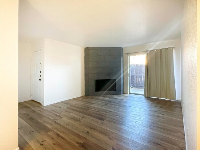 Photo - 9350 Country Creek St Unit 58