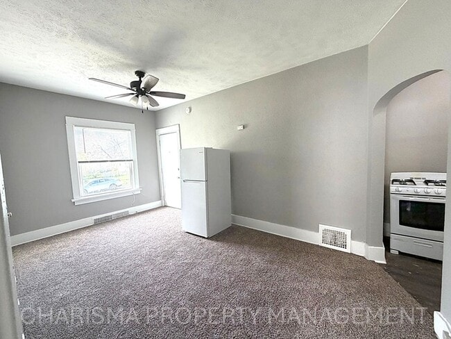 Photo - 316 E 15th St Unit 316 E 15th Street #2