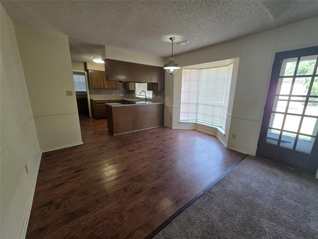 Photo - 107 Bluebonnet Trail