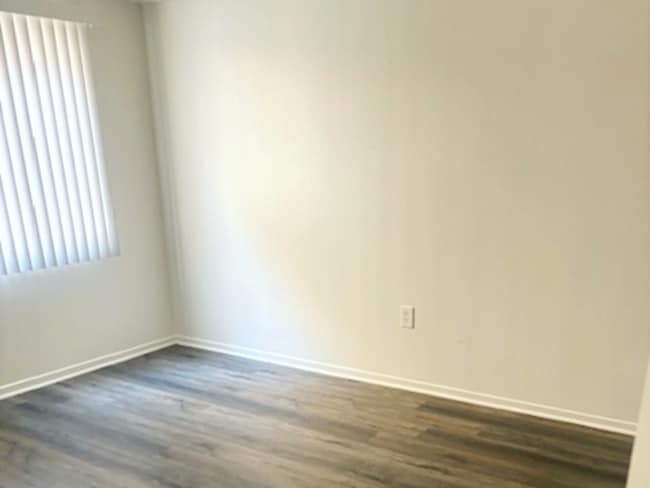 Photo - 13915 Oxnard St Unidad 213