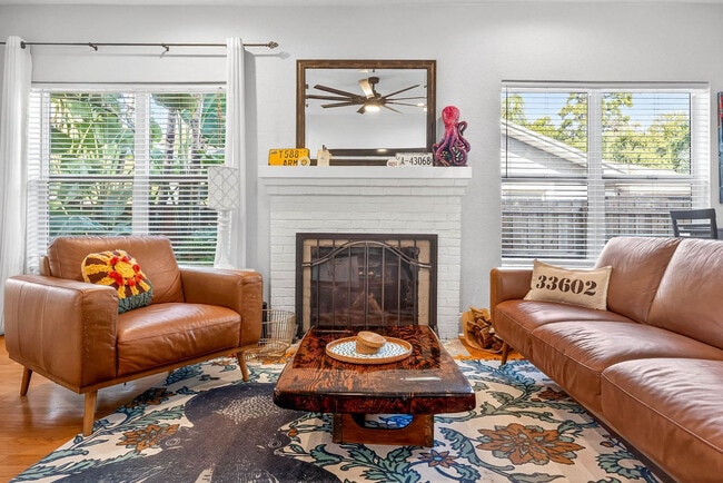 Photo - 2705 N Poplar Ave Unit ID1466151P