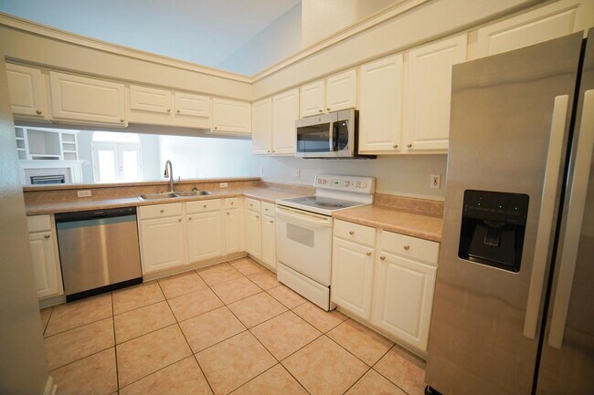 Photo - 1060 Kingdom Dr