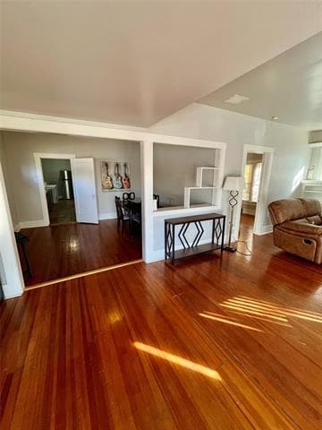 Photo - 725 Peach St