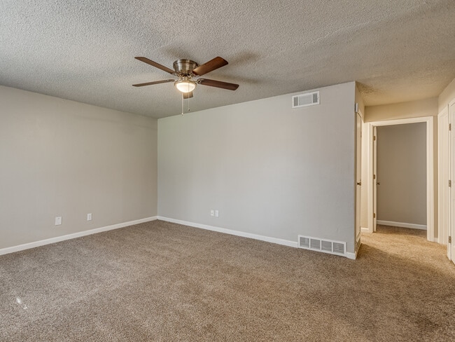 The Ridge - Living Room