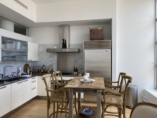 Photo - 359 Newbury St Unit 404